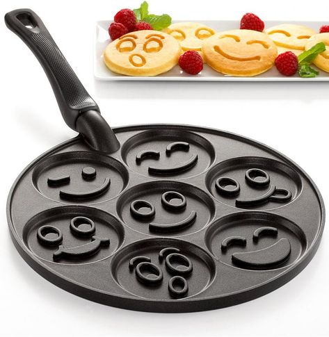 Pancake Pan, Pancake Maker, Desain Pantry, Nordic Ware, Cooking Gadgets, Smiley Faces, Cool Kitchen Gadgets, Cool Inventions, Kitchen Stuff