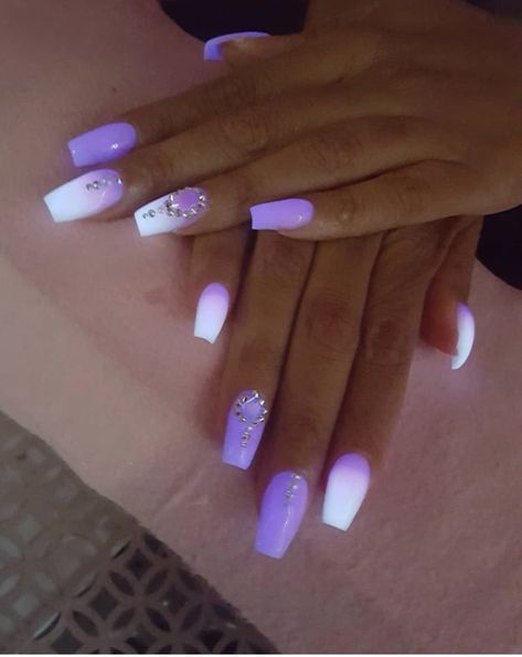 Purple And White Tip Nails, Purple And White Nail Designs, Purple White Nails, White And Purple Nails, 3d Floral Nails, Purple And White Nails, Future Nails, Purple Glitter Nails, Lilac Nails