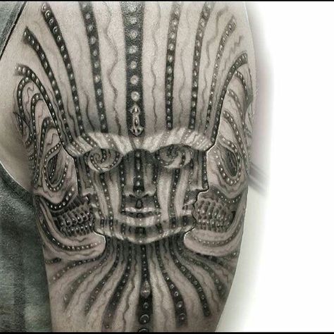 Dope Tool Band Tattoo, Alex Grey Tattoo, Tool Band Artwork, Alex Gray Art, Tool Tattoo, Alex Grey, Tool Band, Geniale Tattoos, Japanese Sleeve Tattoos