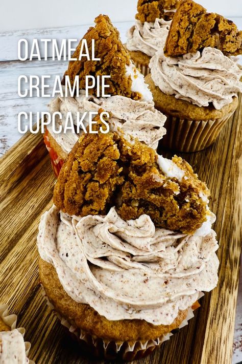 Recipes With Oatmeal Cream Pies, Funnel Cake Cupcakes Recipe, Cupcake Crumble Topping, Oatmeal Creme Pie Cake, Oatmeal Spice Cake, Cupcakes Mix Recipes, Oatmeal Cookie Cupcakes, Boxed Cake Mix Cupcake Recipes, Cupcakes Cake Mix Recipes