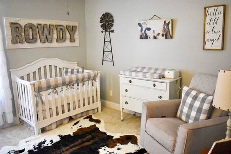 Carousel Designs on Instagram: “The cutest buffalo check nursery - we are loving this theme! Thanks for sharing, @cortrichardson. 💙 🐮” Unique Nursery Ideas Neutral, Buffalo Check Nursery, Western Baby Nurseries, Nursery Room Ideas, Farm Nursery Theme, Country Nursery, Western Nursery, Cow Nursery, Boy Nursery Themes