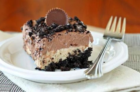 No Bake Chocolate Lasagna Recipe, Chocolate Lasagna Recipe, Peanut Butter Dessert Recipes, Chocolate Peanut Butter Desserts, Cake Filling, Chocolate Lasagna, Cookies And Cream Cake, Peanut Butter No Bake, Layered Desserts