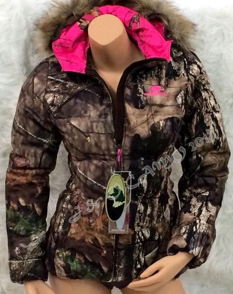 NEW Mossy Oak Womens HOT PINK Camo Fur Hood Insulated Bubble Jacket S M L XL 2XL #MossyOak #Puffer Bubble Jacket, Denim Coat Women, Mossy Oak Camo, Cute Country Outfits, Yoga Iyengar, Camo Outfits, Country Girls Outfits, Camo Girl, Country Girl Style