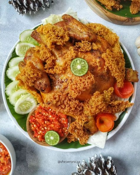 Ayam Kremes, Indonesian Cuisine, Food L, Salty Foods, Indonesian Food, Best Dishes, Flavorful Recipes, Food Menu, Air Fryer Recipes