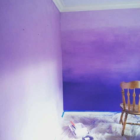 Ombre Bathroom, Ombre Bedroom, Ombre Paint, Wall Paint Colors, Purple Ombre, Pink Decor, Room Colors, Wall Paint, Wall Colors