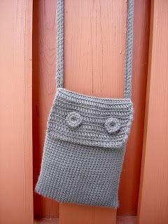 Crochet Grey Cross-Body Bag – FREE CROCHET PATTERN — Craftorator Cross Body Bag Pattern Free, Crochet Cross Body Bag, Crochet Bag Pattern Tote, Crochet Mens Scarf, Phone Bag Pattern, Purse Patterns Free, Crocheted Purse, Crochet Bags And Purses, Cross Body Bag Pattern