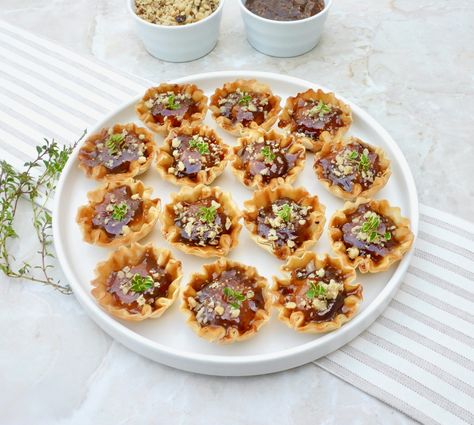 Brie Fig Jam Bites Brie And Jam Bites, Fig And Brie Bites, Fig Brie Appetizer, Brie Fig Jam Appetizer, Brie With Fig Jam And Honey, Baked Brie In Puff Pastry Fig Jam, Brie And Fig Jam Appetizer, Fig Jam Appetizers, Honey Brie Bites