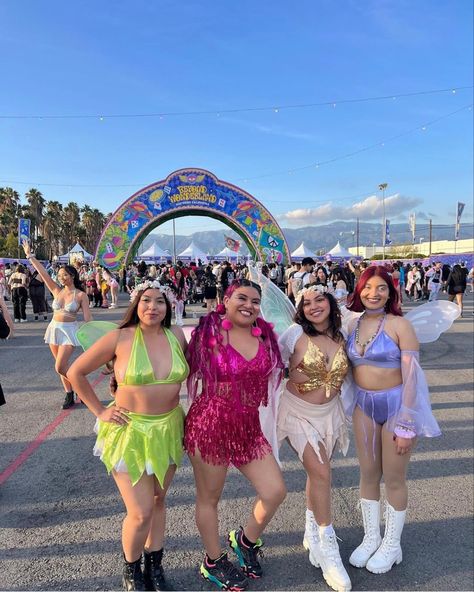 Beyond Wonderland Outfit Rave, Beyond Wonderland Outfit, Summer Rave Outfits, Wonderland Outfit, Pride Parade Outfit, Beyond Wonderland, Outfit Rave, Rave Looks, Rave Fits