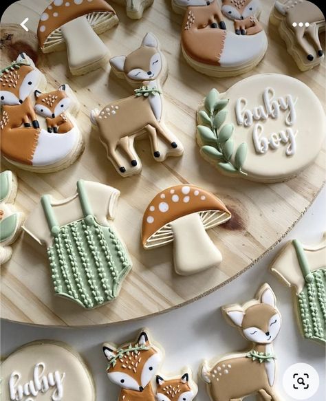 Forest Animals Cookies Decorated, Woodland Theme Macarons, Forest Theme Desserts, Woodland Shower Cookies, Woodland Sugar Cookies Baby, Woodlands Baby Shower Cake, Forest Cookies Decorated, Woodland Shower Cake, Forest Animal Cookies