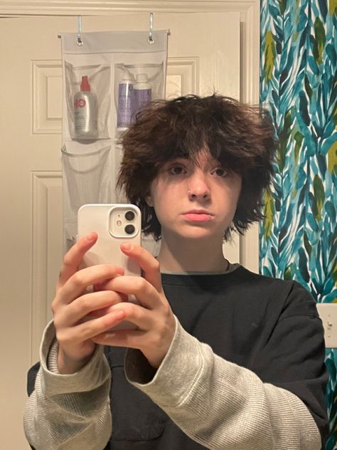 Ftm Haircuts Straight Hair 360, Haircuts For Trans Masc, Trans Haircut Ftm 360, Mens Dyed Hair Ideas, Fluffy Transmasc Hair, Short Masc Hair, Transmasc Haircut, Short Fluffy Trans Masc Hair, Ftm Haircuts