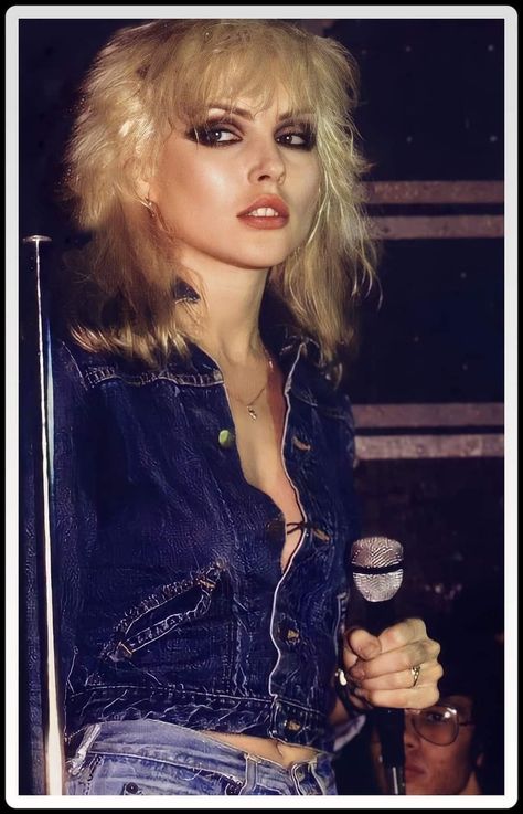 Debbie Harry 70s, Deborah Harry Blondie, Deborah Harry, Blondie Debbie Harry, Women Of Rock, Mazzy Star, Debbie Harry, Mötley Crüe, Grunge Hair