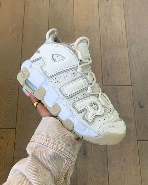 Uptempo Shoes, Hello 2025, New Collection 2022, Nike Air Uptempo, Replica Sneakers, Stile Hijab, Nike Air More Uptempo, Nike Air More, Trendy Shoes Sneakers