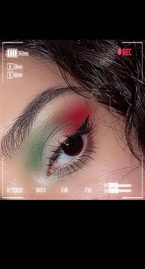 Mexican Flag Eyeshadow, Mexican Flag Eyeshadow Looks, Mexican Flag Makeup Look, Mexican Makeup Look Flag, Mexican Eyeshadow Looks, Mexican Flag Makeup, Mexico Makeup Look, Mexican Eyeshadow, Mexican Makeup Look Traditional