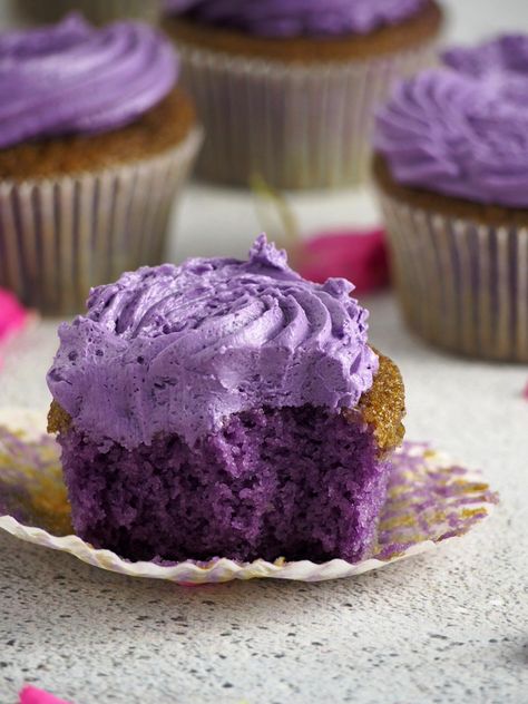 Ube Cupcakes with Ube Swiss Meringue Buttercream - Woman Scribbles Ube Cupcake Recipe, Ube Cupcakes, Ube Halaya Recipe, Ube Dessert Recipe, Ube Desserts, Ube Dessert, Ube Cake, Ube Recipes, Cupcake Cream