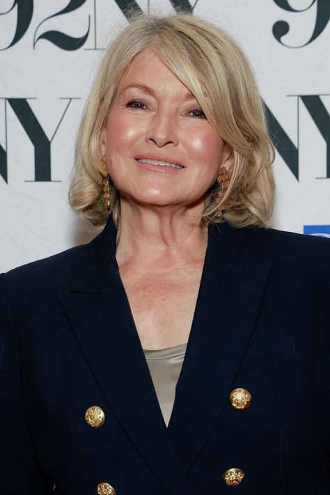 Martha Stewart Is Rebelling Against the Rules of Highlighter Placement — See Photo | Allure Martha Stewart Makeup, Martha Stewart Hairstyles, Martha Stewart Hair 2023, Martha Stewart Fashion, Martha Stewart Style, Martha Stewart Hair, Highlighter Placement, 2025 Manifestation, Graceful Aging