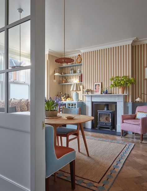 Dulwich Family Home SE22 - Laura Stephens 1930s Interior Design, 1930s Home Decor, 1930s House Interior, Interior Design Instagram, Side Extension, European Decor, 1930s House, Diy Dining Room, Deco Decor