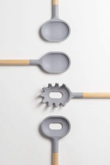 Check this out on leManoosh.com: #Cookware #cutlery #Grey #Kitchenware #Minimalist #Plastic #Tableware #Wood Le Manoosh, Kitchenware Design, Kitchen Tools Design, Kitchenware Products, Shot Ideas, Industrial Design Trends, Typography Poster Design, 3d Studio, Plastic Design