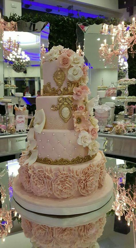 Xv Cakes Pink And Gold, 15 Cakes Quinceanera Rose Gold, Sweet 16 Blush Pink Theme, Dreamy Sweet 16, Sleeping Beauty Quinceanera Cake, Quince Cakes Ideas, Rose Gold 15 Cake, Cute Quince Cakes, Quinceañera Cakes Pink