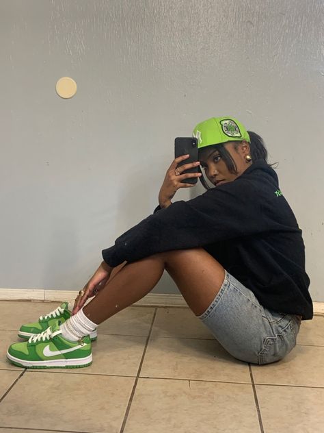 Fleece Honeydew Dunks Outfit, Dunk Low Unlv Satin Outfit, Honeydew Dunks Outfit, Mica Green Dunks Outfit, George Town Dunks Outfit, Green Dunks Outfit Woman, Miami Dunks Outfit, Off White Dunk Low Outfit, Teddy Bear Dunks Outfit