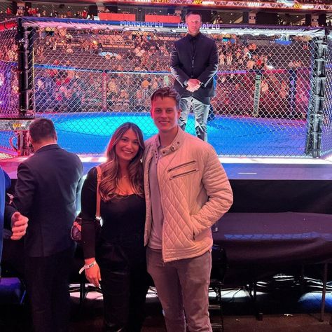 Date Night from Joe Burrow and Olivia Holzmacher's Cutest Pics on E! Online Joe Burrow And Olivia, Olivia Holzmacher, Kobe Bryant Family, Instagram Couples, Relationship Timeline, Joe Burrow, Football Love, Jayson Tatum, Junior Year