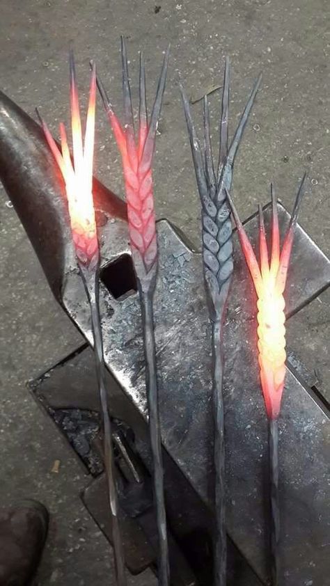 Black Smithing Ideas, Blacksmith Projects Ideas, Blacksmithing Projects, Wheat Harvest, Iron Sculpture, Black Smithing, Hantverk Diy, Black Smith, Welding Ideas