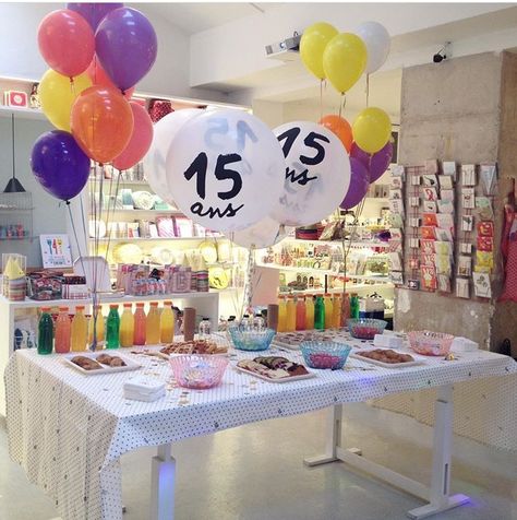 Bonton Paris, Kids Birthday Party, Kids Birthday, First Birthdays, Birthday Parties, Fish, Paris, Instagram Post, Cake