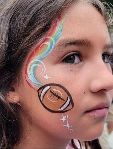 Football Facepainting Ideas, Football Face Painting Ideas, Face Painting Sports, Sports Face Paint Ideas, Sport Face Paint, Softball Face Paint, Basketball Face Paint, Football Face Painting, Sports Face Paint