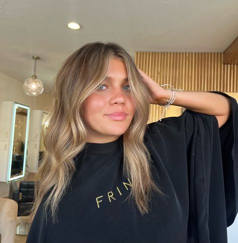 cant get enough of @baylaaa.5 ⁣ ⁣ #utahcountysalons #utahcountyhairstylists #utahhairstylist #utah #utahhair #utahblonde #utahblondespecialist Utah Hair Curls, Utah Curls, Brownish Hair, Utah Hair, Bright Blonde Hair, Inspo Hair, Brown Hair Inspo, Bronde Hair, Haircut Straight