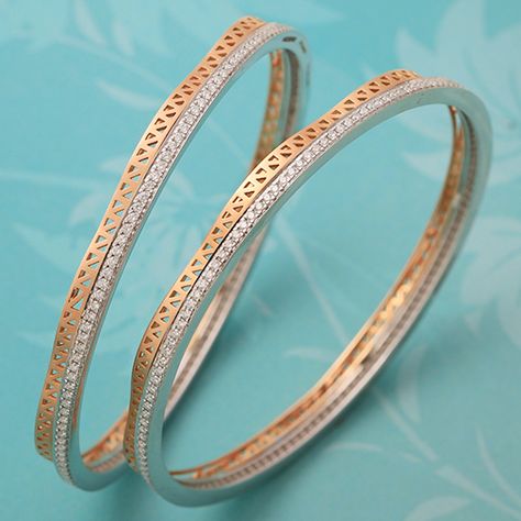 Real Diamond Bangles Designs, Plain Gold Bangles, Antique Gold Bracelet, Real Diamond Jewellery, Neck Pieces Jewelry, Gold Bangles For Women, Gold Jewelry Outfits, Diamond Bangles, Diamond Bracelet Design