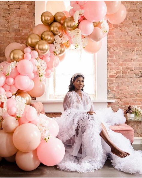 Bridal Room Balloon Decor, Bridal Suite Decorations Hotel, Bridal Suite Decorations, Bridal Getting Ready Room Decor, Bridal Suite Decor, Bridal Room Decor, Suite Decor, Bridal Room, Brides Room