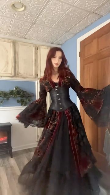 ༻¨*:·. annalyse.·:*¨༺ on Instagram: "vampire outfit for the last day of September 

#vampire" Pretty Vampire Costume, Vampire Goth Costume, Vampire Hunter Aesthetic Outfit, Vampire Outfit Women, Vampiric Outfits, Vampire Vocaloid, Vampire Girl Outfit, Victorian Vampire Outfit, Vampire Inspired Outfits