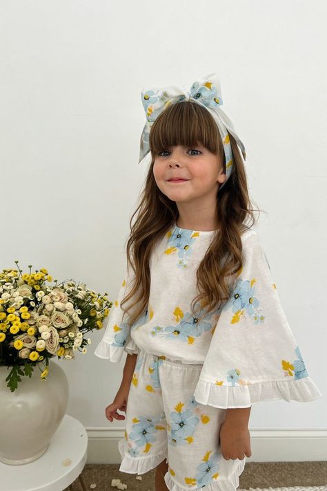 A lightweight, airy playsuit made from organza with a delicate floral print. Perfect for summer days.  #organza #playsuit #floral Kid Girl Outfits, Eid Family, Kids Dress Wear, Kids Fashion Clothes, Organza Fabric, Easy Breezy, Baby Outfits, Dresses Kids Girl, Neck Scarf