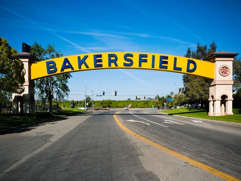 Living in Bakersfield, California: Tips for Moving and Visiting 2021 Carnival Outfit Carribean, Security Guard Companies, Vashikaran Mantra, Bakersfield California, Kern County, Central Valley, Party City, Free Stuff, Metropolis