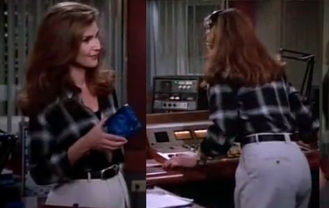 Roz Doyle Style Inspo - Frasier S1E23: Frasier Crane's Day Off Roz Doyle Frasier, Peri Gilpin 90s, Daphne Frasier Outfits, Frasier Roz Outfits, Roz Doyle Style, Roz Doyle Outfits, Roz Frasier, Tv Show Character Outfits, Estp Characters