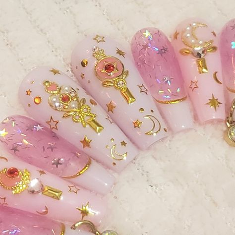 Sailor Venus Nails, Twin Stars Nails, Sailor Moon Nails, Kawaii Nail Art, Art Deco Nails, Asian Nails, Moon Nails, Anime Nails, Pretty Gel Nails