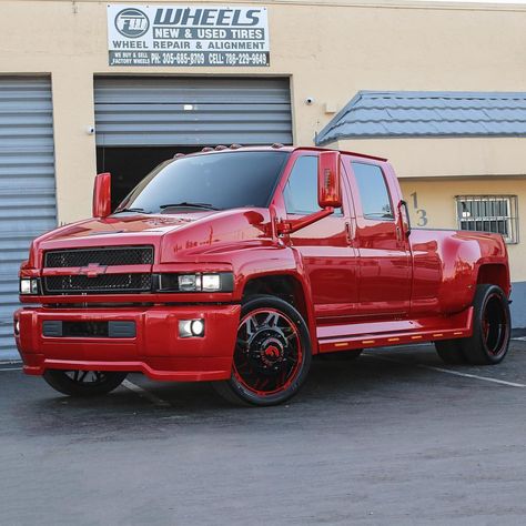 #Chevy #Kodiak #C4500 on #Forgiatos by @fw_wheels Kodiak Truck, Chevy Kodiak, Single Cab Trucks, Dually Trucks, Medium Duty Trucks, Boy Toys, Car Trailer, Big Boy Toys, Chevy C10