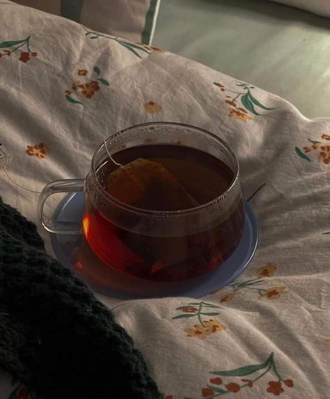 Yea Aesthetic, Sleepytime Tea, Tea Princess, Tea Aesthetic, Fruit Tea, Tea Cozy, Tea Drinkers, Morning Tea, A Cup Of Tea