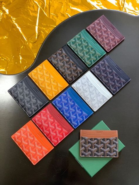 Goyard Men, Goyard Card Holder, Goyard Wallet, Louie Vuitton, Black Men Haircuts, Wallet Design, Cards Holder, Trading Charts, Mens Luxury Fashion