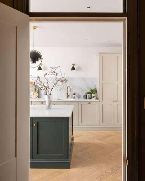 We love this kitchen/diner and utility room project which has been designed using our bespoke Shaker range. The classic off-white… | Instagram Shaker Kitchen With Island, Light Kitchen Colors, Shaker Kitchen Island, Green Shaker Kitchen, Modern Shaker Kitchen, White Fridges, White Shaker Kitchen, Neutral Kitchen, Wardrobe Furniture