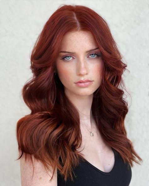 Bright Chestnut Hair with Lowlights Cool Tone Copper Hair Color, Blonde To Wine Red Hair, Chestnut Brown Hair Fair Skin, Neutral Tone Red Hair, Red Hair With Pale Skin, Red Hair Cool Skin, Auburn Hair Cool Skin Tone, Cold Red Hair Color, Auburn Hair Fair Skin