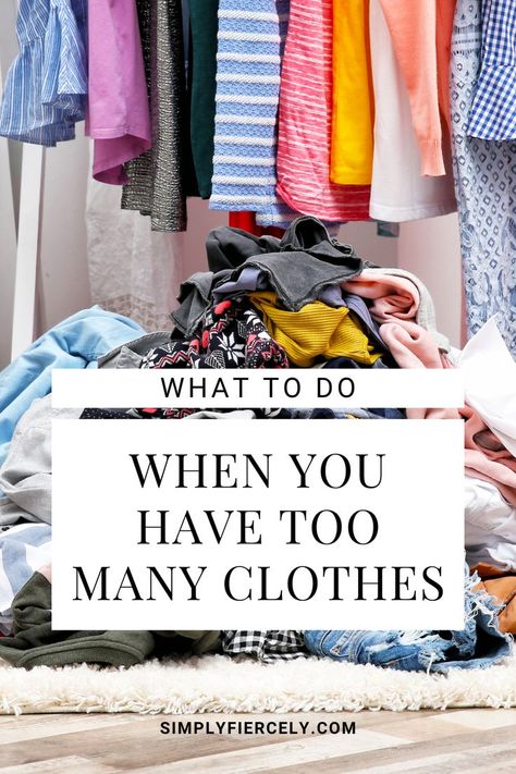 Number Of Clothes You Need, Declutter Closet, Accessories 2023, Wardrobe Minimalist, Too Many Clothes, Decluttering Inspiration, Closet Hacks, Declutter Home, Minimalist Closet