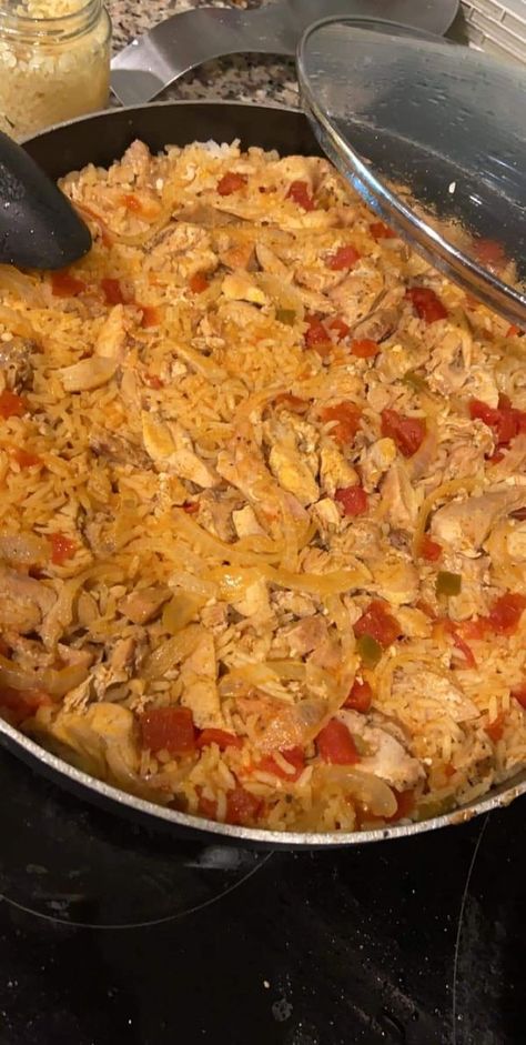 Mexican Kitchen Recipes 2024 | A Easy Favorite! Arroz con pollo 🔥 | Facebook Chicken In Pan, Pollo Recipe, Chicken Bouillon, Recovery Food, Sauteed Chicken, Long Grain Rice, Skinless Chicken Thighs, Corn Recipes, Kitchen Recipes