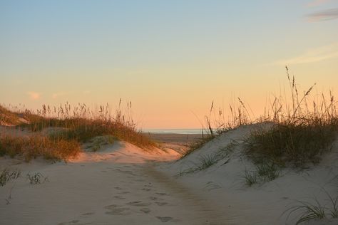 Outer Banks-Avon NC |  #OuterBeaches #Avon #Hatteras #OBX Outer Banks Nc Photography, Hatteras Island Nc, Avon Nc, Beach Style Decorating, Great Vacation Spots, Carolina Coast, Beach Inspiration, Outer Banks Beach, Scenery Photos