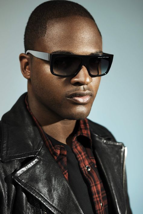 [[Better CANVA App No Monthly payment, visit site]] foto de famosos taio cruz Taio Cruz, Afro Futuristic, Jazz Singer, Male Artists, Break Your Heart, Debut Album, Music Artists, African American, Songwriting