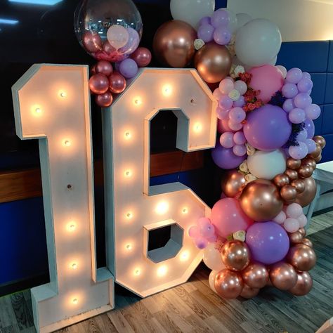 Light up number 16 balloon Garland. Rose gold, pink, purple and white Sweet 16 Light Up Numbers, Sweet 16 Led Sign, 16 Light Up Numbers, Balloon Garland Purple, Sweet Sixteen Decorations, Light Up Numbers, 21 Balloons, Purple Sweet 16, Balloon Prices