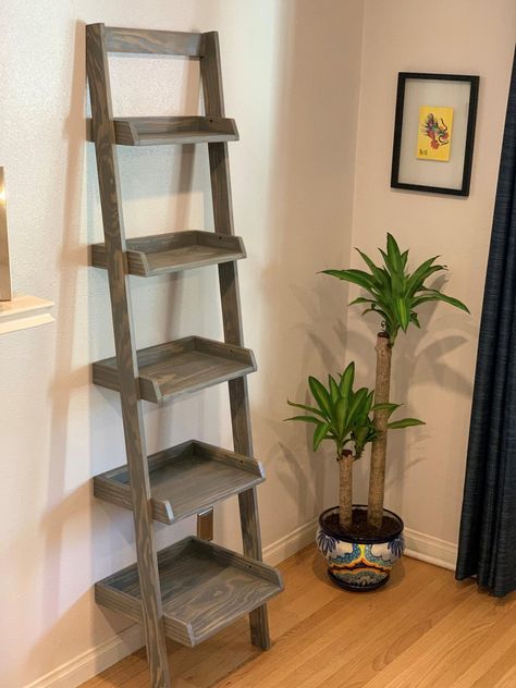 Diy Ladder Shelf How To Build, Ladder Shelves Living Room, Diy Ladder Shelf, Ladder Shelf Decor, Wood Ladder Shelf, Leaning Ladder Shelf, Ladder Shelf Diy, Wooden Ladder Shelf, Handmade Wood Furniture