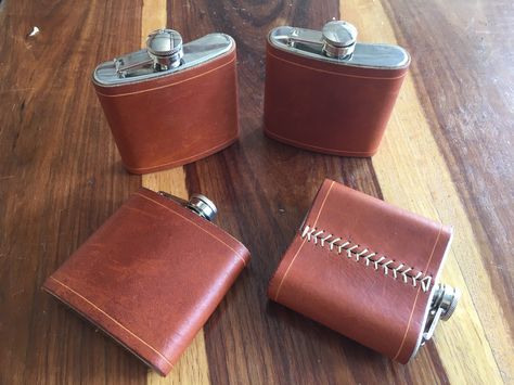 Leather Flask Cover, Liqour Bottles, Beer Can Holder, Flask Design, Leather Flask, Leather Cowboy Boots, Cigars And Whiskey, Leather Art, Hip Flask