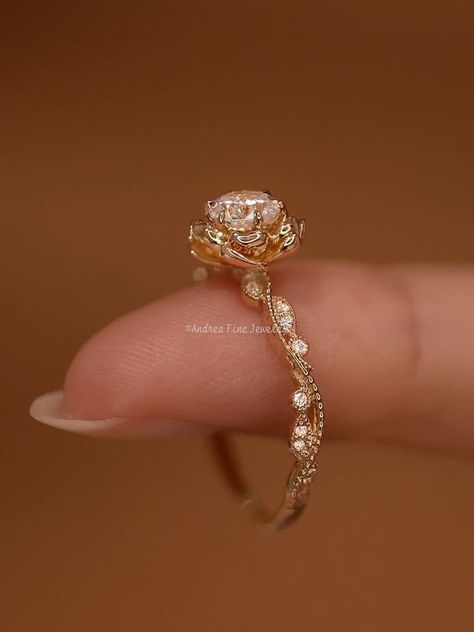 Wedding Ring Tattoo, Whimsical Wedding Ring, Jewellery Studio, Wedding Ring Flower, Most Expensive Engagement Ring, Pretty Wedding Rings, Rose Quartz Wedding, Jewelry Guide, Expensive Engagement Rings