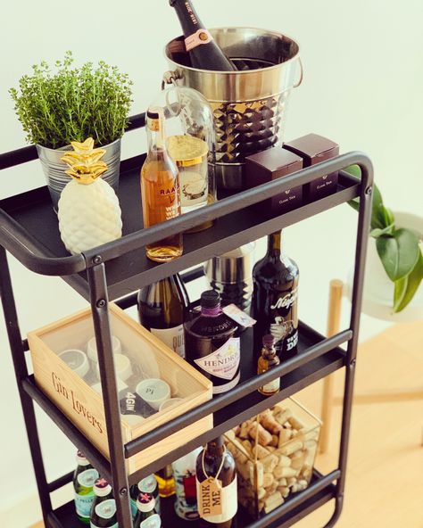 Ikea bar cart carrinho bebidas bar preto - we originally bought the white one and then DIY spray painted it with black matte colour. Ikea Bar Cart, Luxury Flats, Diy Spray Paint, Shelf Life, Wine Bar, Christmas Market, Perfect Food, Bar Cart, Home Accents