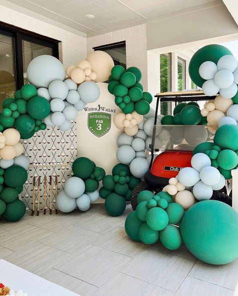 Hole In One Birthday Balloon Arch, Golf Birthday Pictures, Golf Themed Balloon Decorations, Golf Balloon Arches, Golf Party Balloon Garland, Golf Theme Photo Backdrop, Golf Partee Ideas, Golf Themed Backdrop, Fore Tee Birthday Decorations